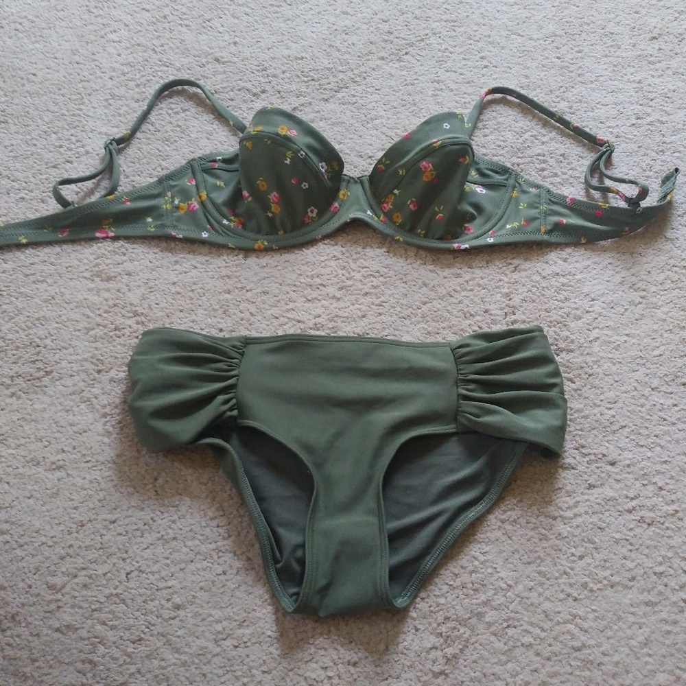 Aerie floral bikini top 34D